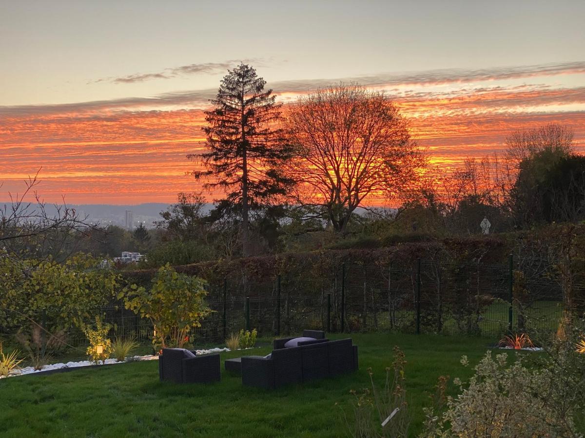 La Villa Perchee Calme, Sauna, Parking Prive Saint-Prix  Bagian luar foto