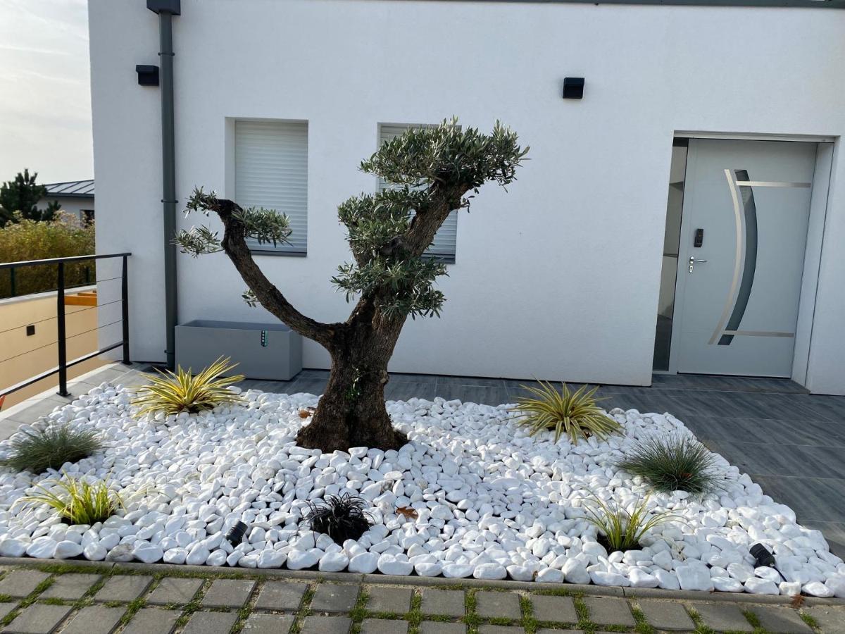 La Villa Perchee Calme, Sauna, Parking Prive Saint-Prix  Bagian luar foto