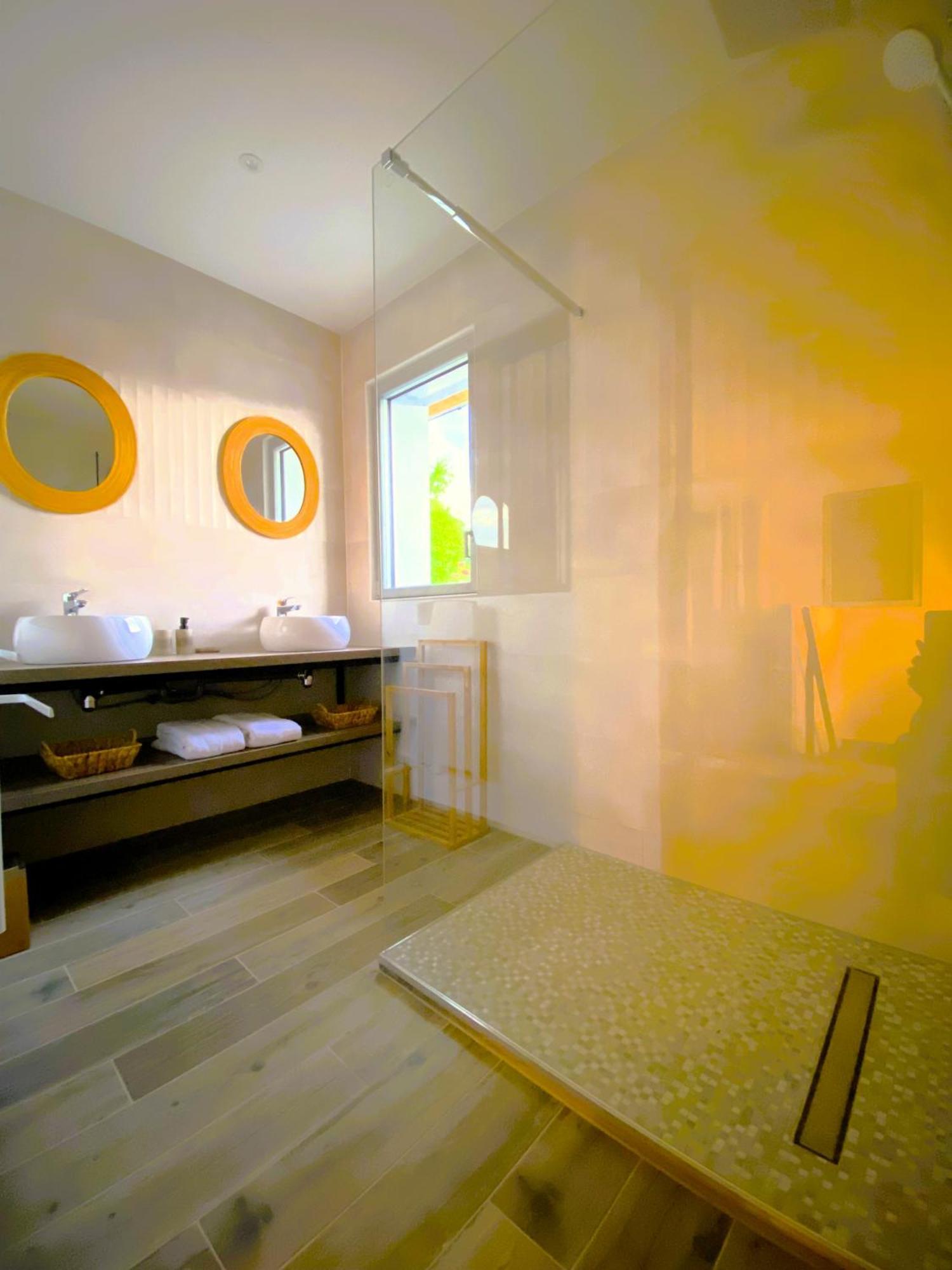 La Villa Perchee Calme, Sauna, Parking Prive Saint-Prix  Bagian luar foto