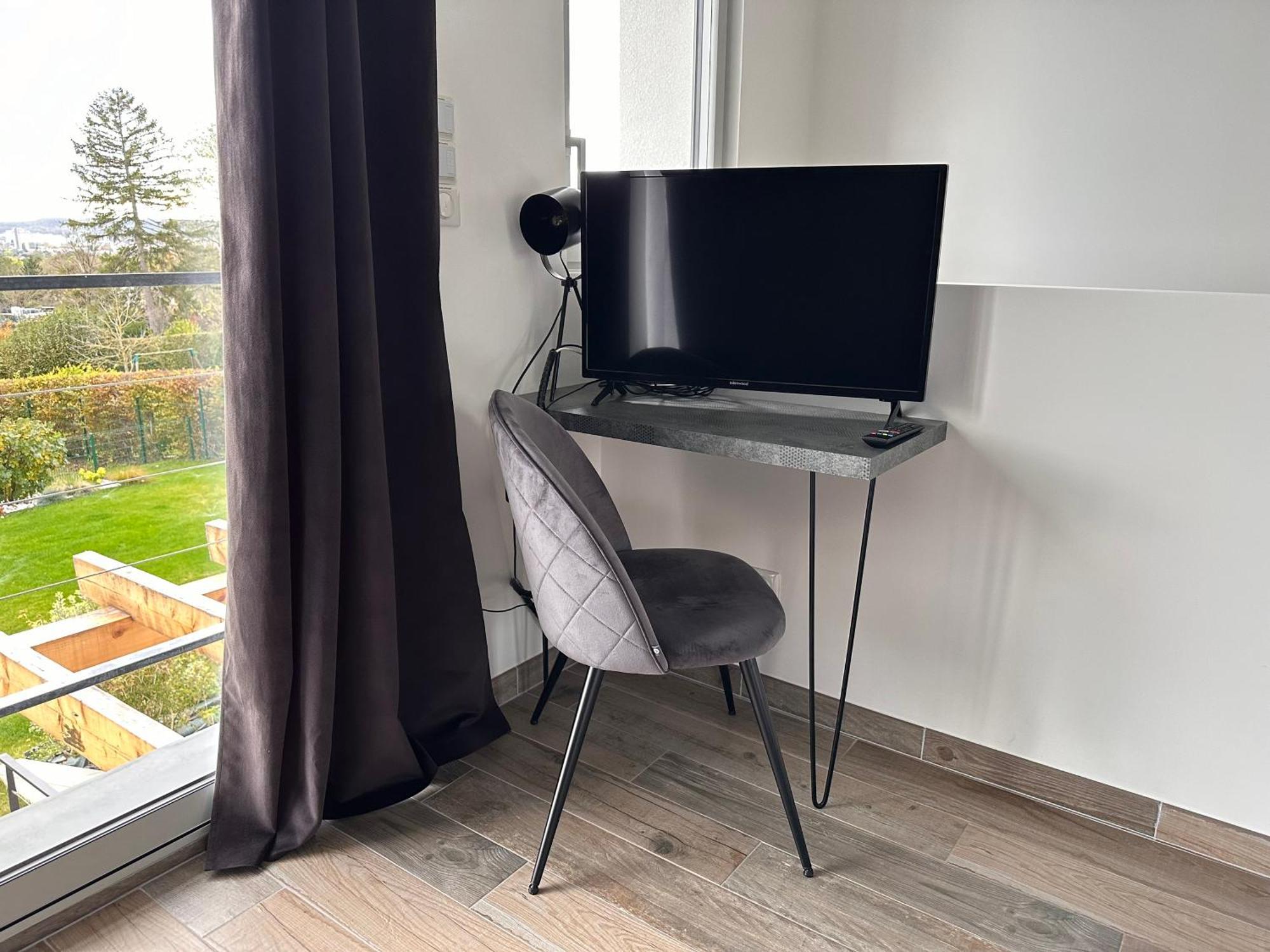La Villa Perchee Calme, Sauna, Parking Prive Saint-Prix  Bagian luar foto